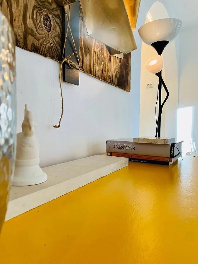 Sada Gallery II Bucharest Apartment