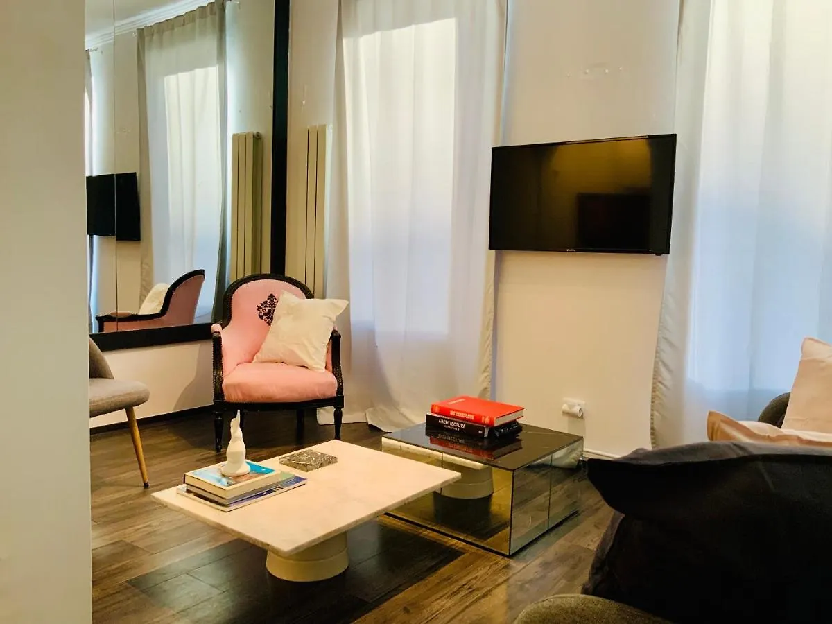 Apartment Sada Gallery II Bucharest Romania
